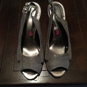 Ros Hommerson Silver Glitter Lana Shoes - NEW